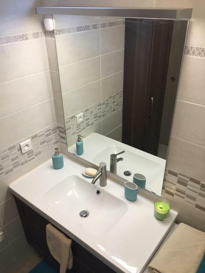 Les Meubles De Luchon - La Perle Bleue - Centre Luchon, Beau T2, 2 A 4 Personnes, Wifi Apartamento Bagnères-de-Luchon Exterior foto